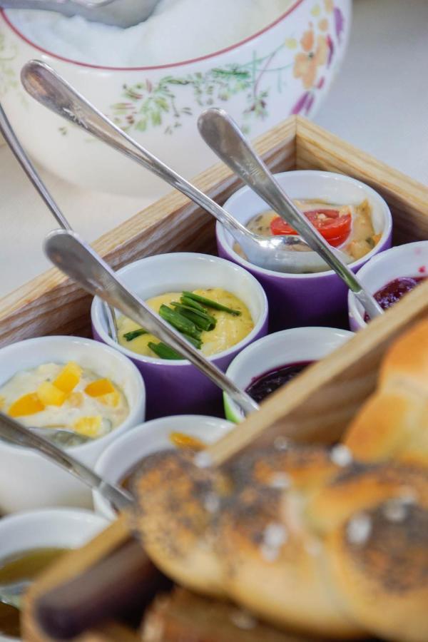 Waldruhe - Bett, Fruehstueck & Ein Laecheln Bed & Breakfast Bad Aussee Bagian luar foto