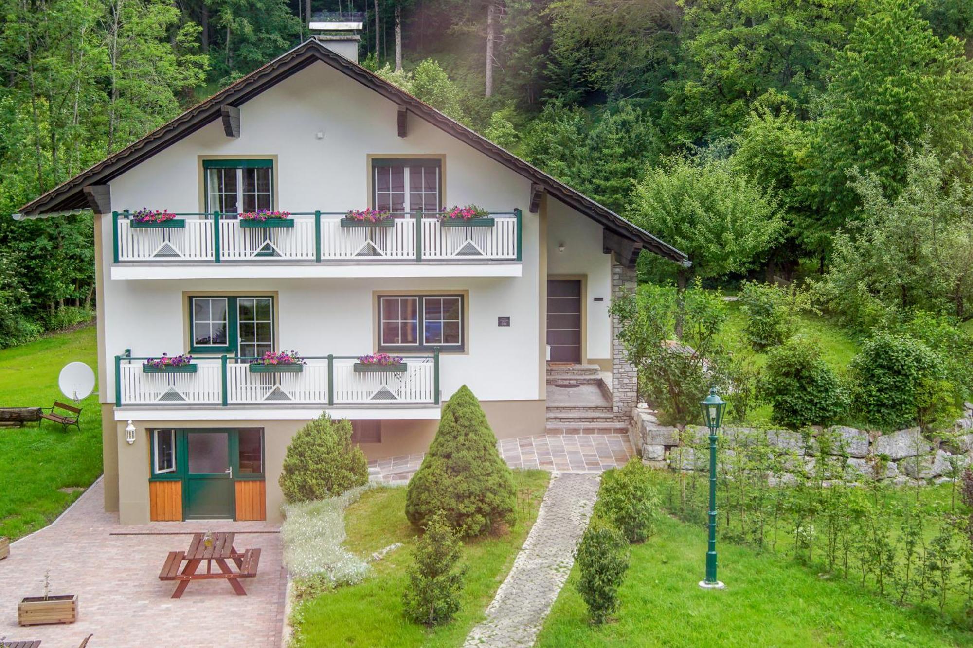 Waldruhe - Bett, Fruehstueck & Ein Laecheln Bed & Breakfast Bad Aussee Bagian luar foto