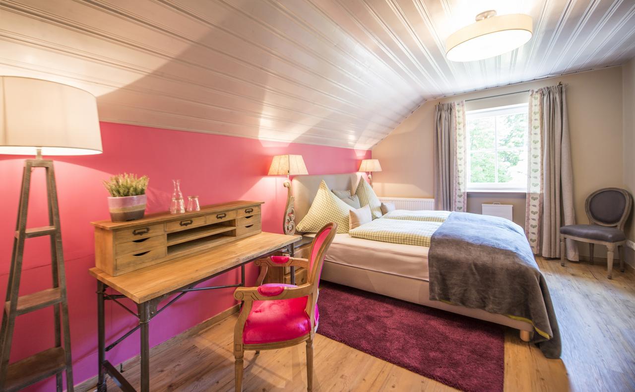 Waldruhe - Bett, Fruehstueck & Ein Laecheln Bed & Breakfast Bad Aussee Bagian luar foto