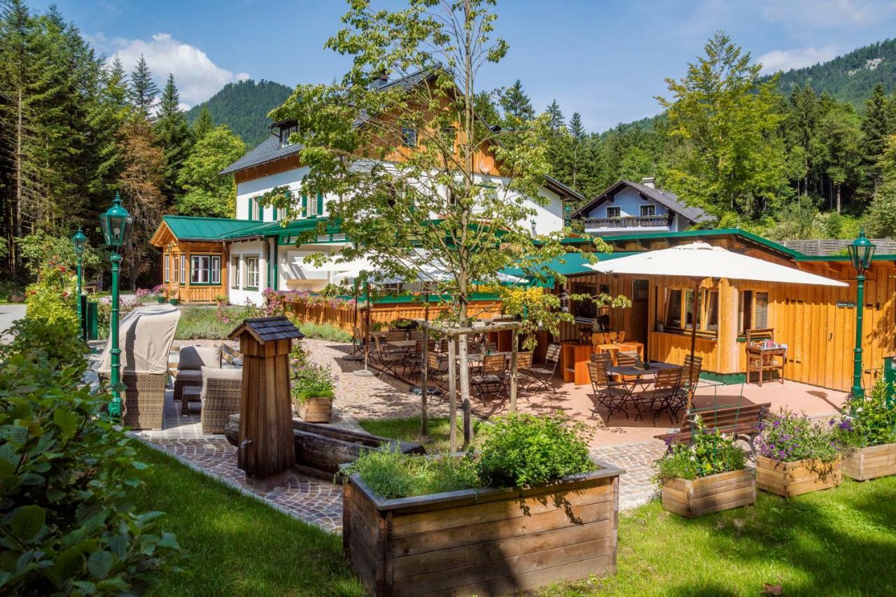Waldruhe - Bett, Fruehstueck & Ein Laecheln Bed & Breakfast Bad Aussee Bagian luar foto