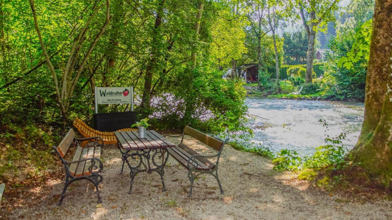 Waldruhe - Bett, Fruehstueck & Ein Laecheln Bed & Breakfast Bad Aussee Bagian luar foto
